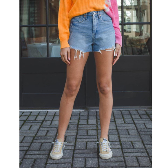 NWT! Blank NYC Cruise Control Hi Rise Frayed Denim Shorts - Size 28 - Picture 4 of 14